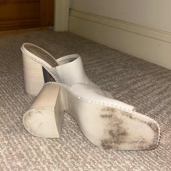 Steve Madden decoded heel with pearl trim - Picture 3 of 5
